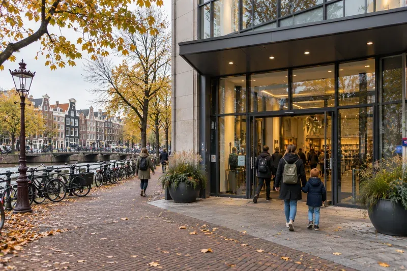 Amsterdam in oktober 2026: sluitingsdagen en openingstijden van bibliotheek, musea, PostNL en gemeentelijke diensten