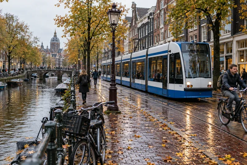 Amsterdam in oktober 2026: spoorwerk, metro-aanpassingen en wegafsluitingen