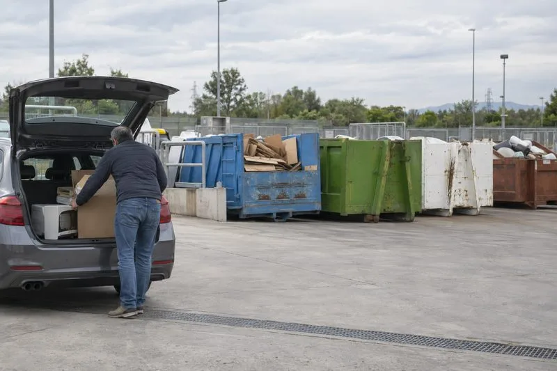 Centro di raccolta a Verona: orari, accesso e rifiuti accettati