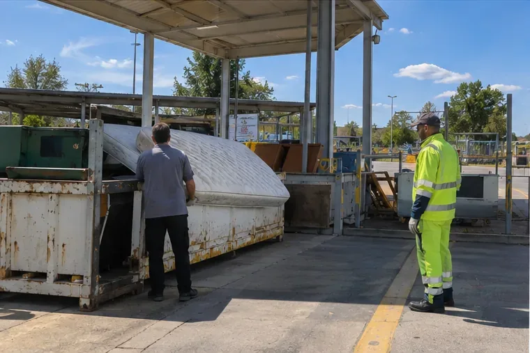 Come smaltire un materasso a Ravenna: ritiro gratuito e stazioni ecologiche