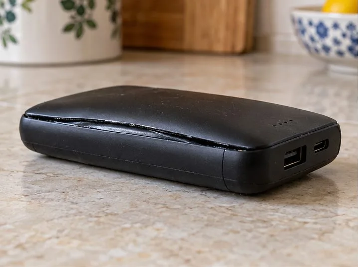 Come smaltire una power bank gonfia a Trieste: sicurezza e conferimento