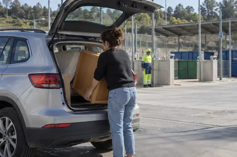 Recogida de muebles y enseres en Terrassa: cómo solicitarla