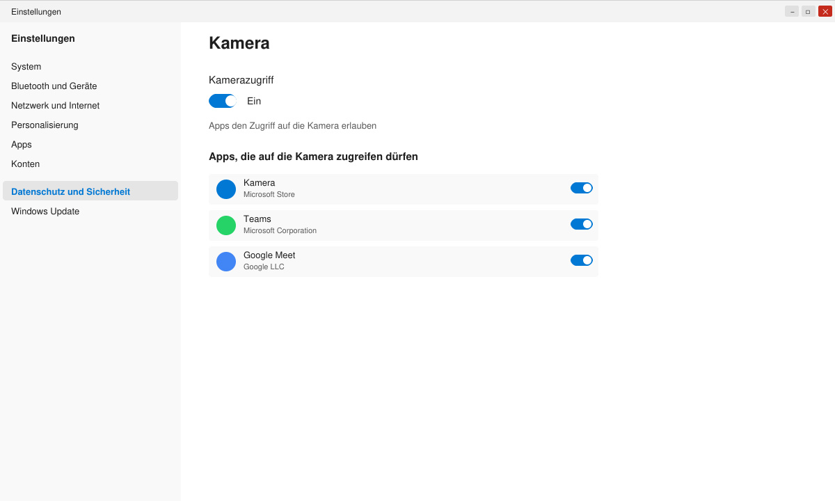 Bildschirm der Windows 11 Datenschutzeinstellungen mit aktiviertem Kamerazugriff