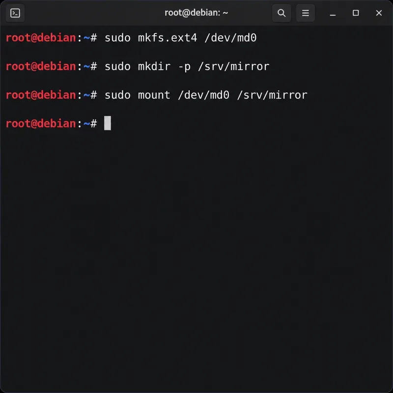 يعرض الطرفية أوامر تهيئة وتركيب نظام الملفات ext4 للجهاز المنطقي /dev/md0