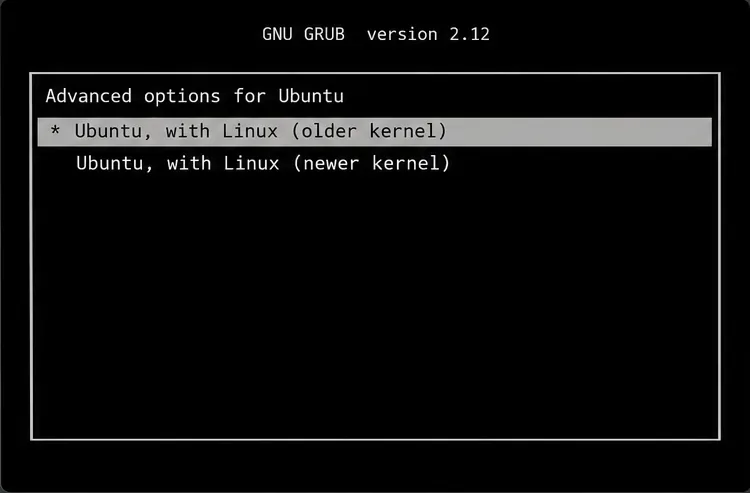 Menu Ubuntu GRUB z wybranym wcześniejszym wpisem jądra Linux